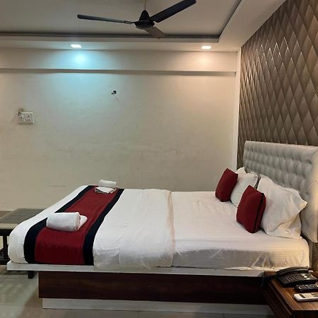 Arsh Executive Inn Dive Luaran gambar