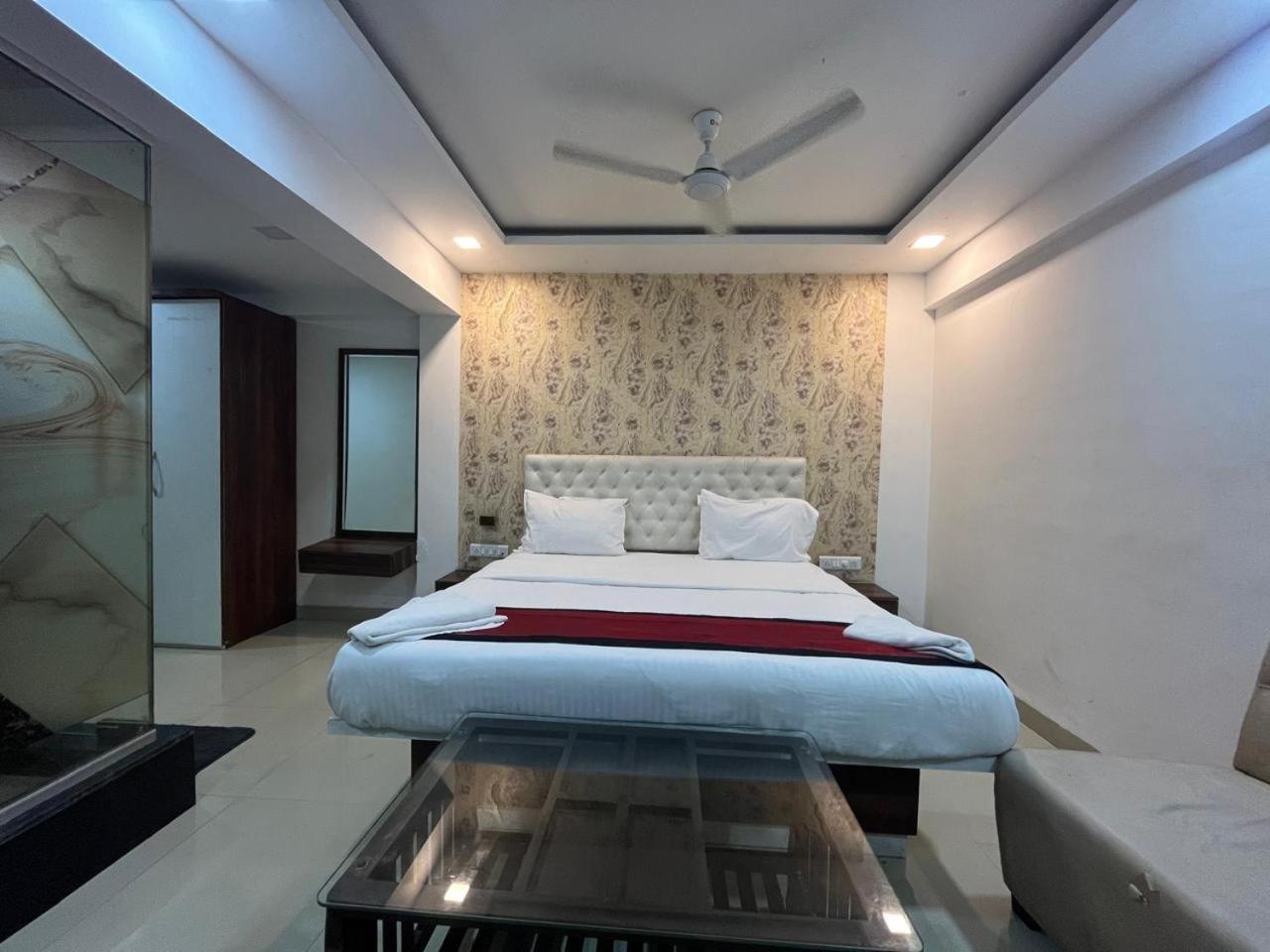 Arsh Executive Inn Dive Luaran gambar