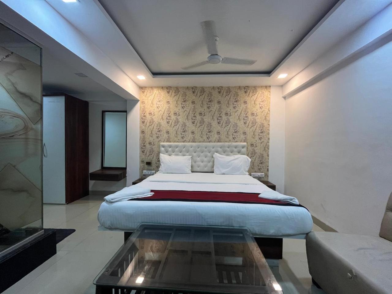 Arsh Executive Inn Dive Luaran gambar