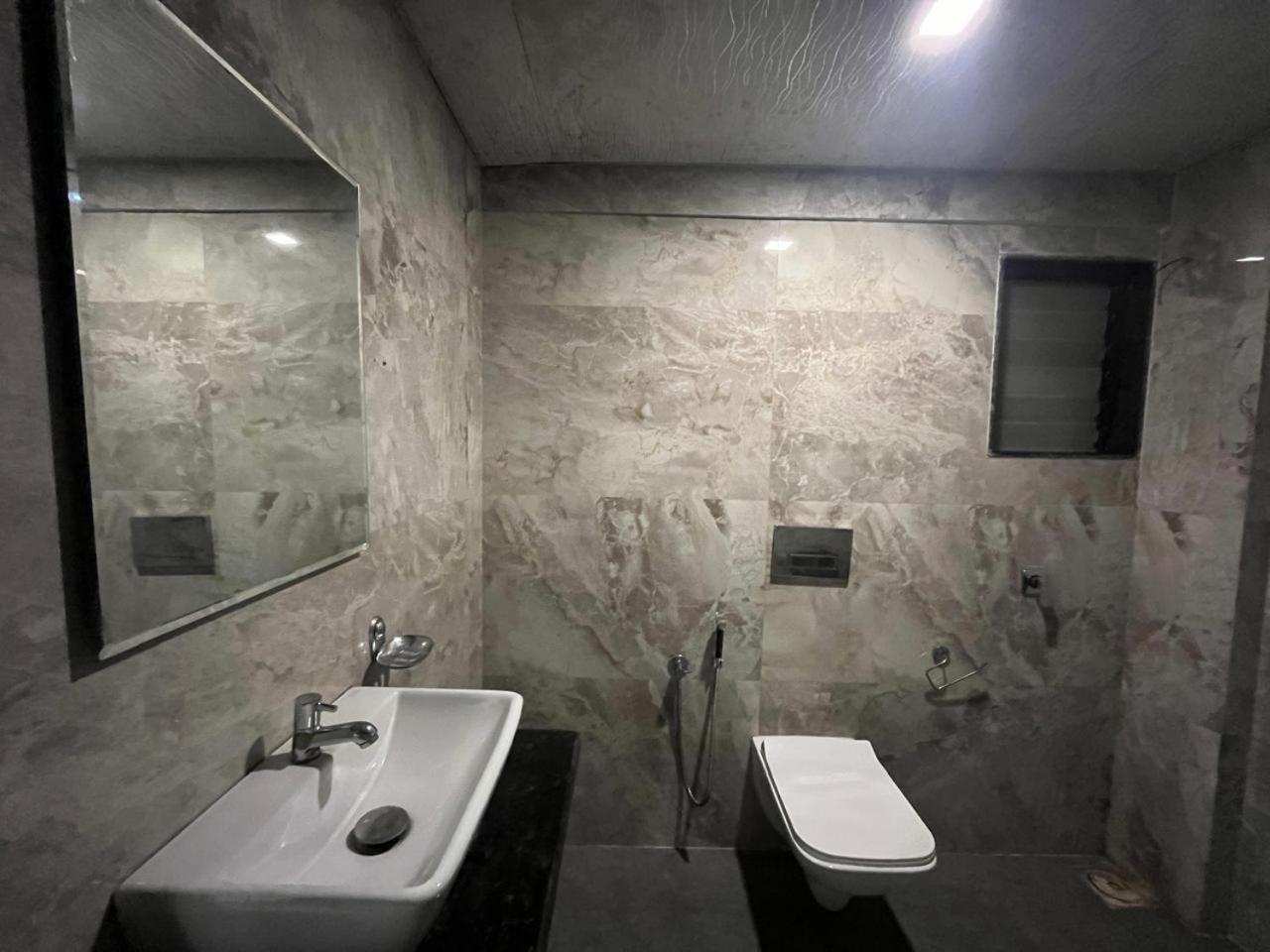 Arsh Executive Inn Dive Luaran gambar
